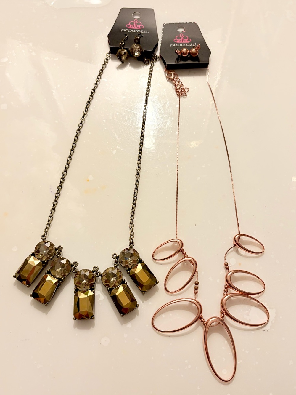 Paparazzi Rose Gold &
Bronze Rhinestone
Necklaces With Earrings
Jewelry Set 4pc